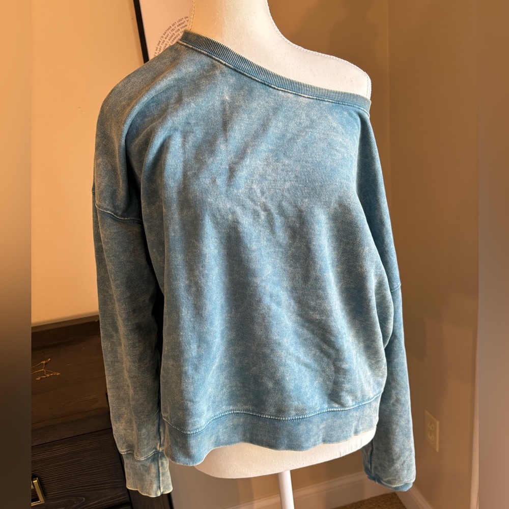 Acid wash sweatshirt